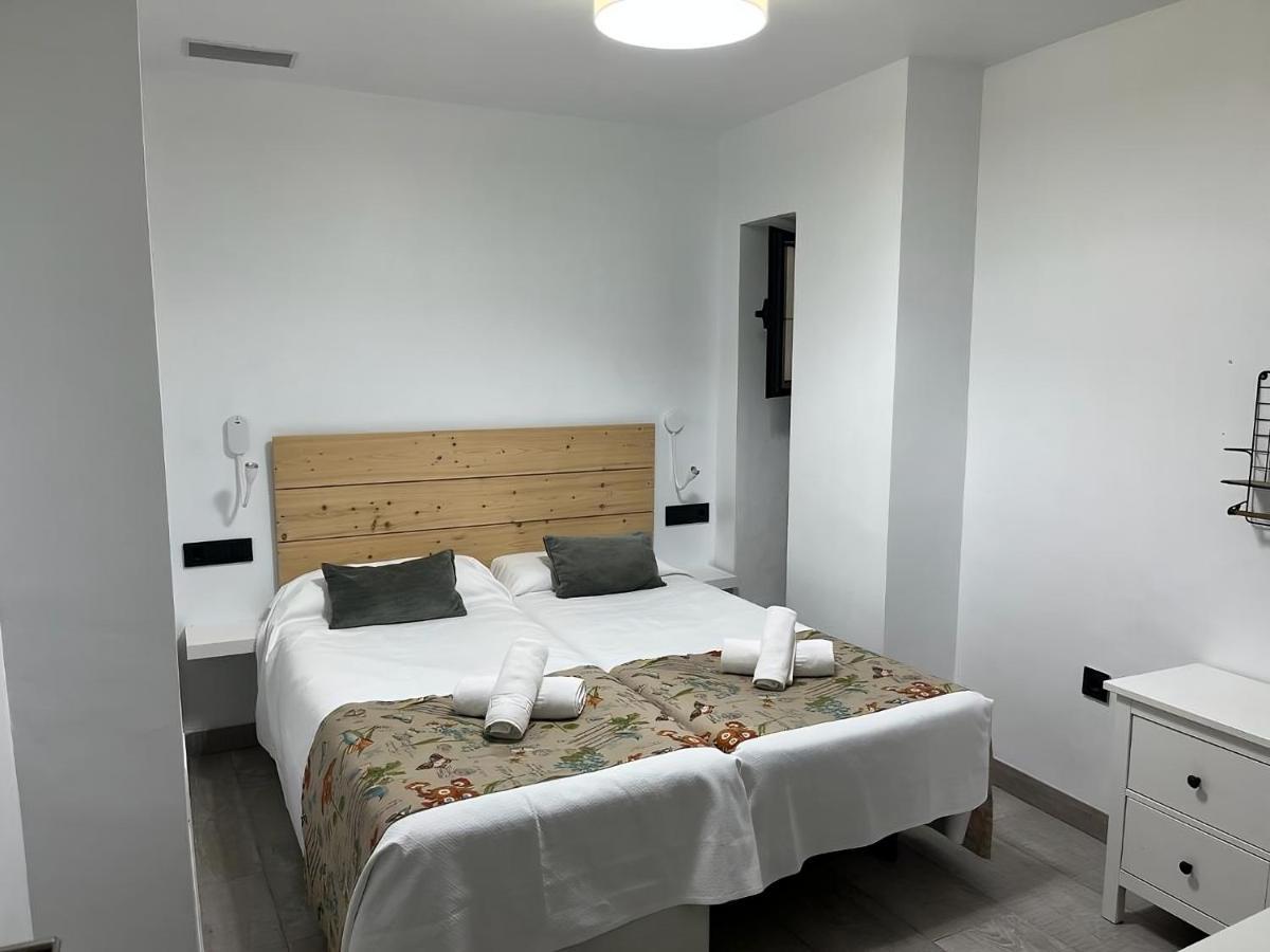 Apartamentos Living Sevilla Centro Maestranza מראה חיצוני תמונה