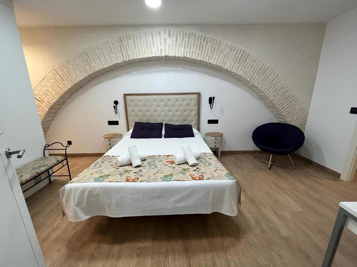 Apartamentos Living Sevilla Centro Maestranza מראה חיצוני תמונה